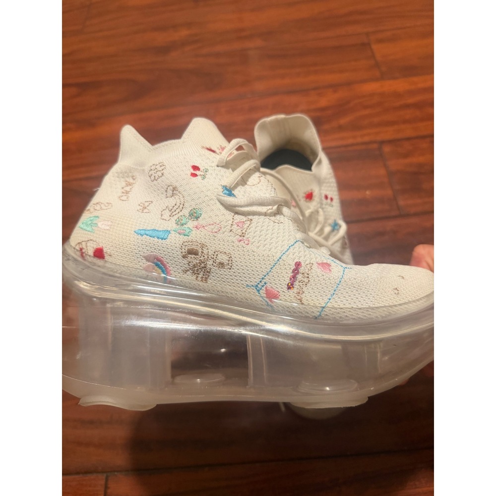 Jenny Fax Hana Embroidery sneakers featuring a white knit upper decorated Sz 8 - Picture 8 of 11